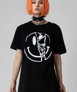 Long Clothing Killer Smiley - T-shirt - Unisex -Spooky Threads killer smiley t shirt unisex long clothing 5 300x