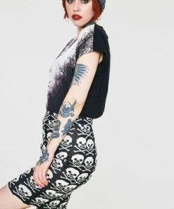 Jawbreaker Skulls Knitted Skirt -Spooky Threads skulls knitted skirt jawbreaker 4 300x