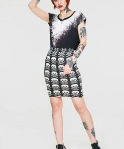 Jawbreaker Skulls Knitted Skirt -Spooky Threads skulls knitted skirt jawbreaker 5 300x